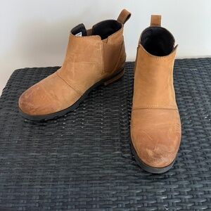 Sorel Emelie brown boot size 8.5